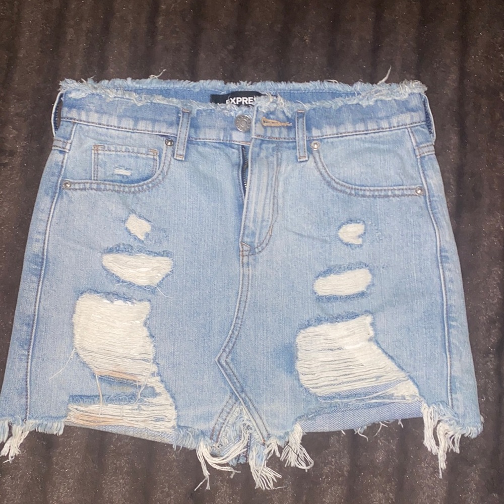 EXPRESS size 0 denim mini skirt. Never worn. Price negotiable